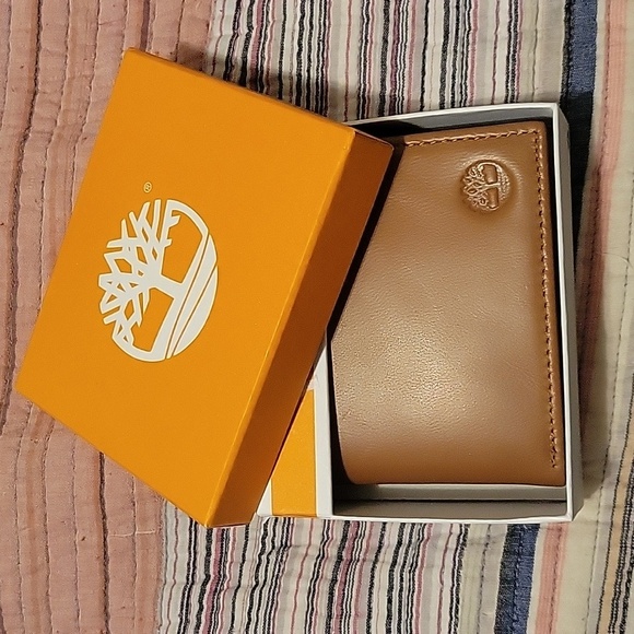 Timberland Men's Genuine Leather Passcase Wallet NWT - Picture 2 of 8